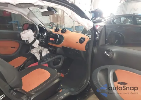 2016 Smart Fortwo Passion/Prime/Proxy/Pure z USA, uszkodzony, nr VIN WMEFJ5DA4GK045241